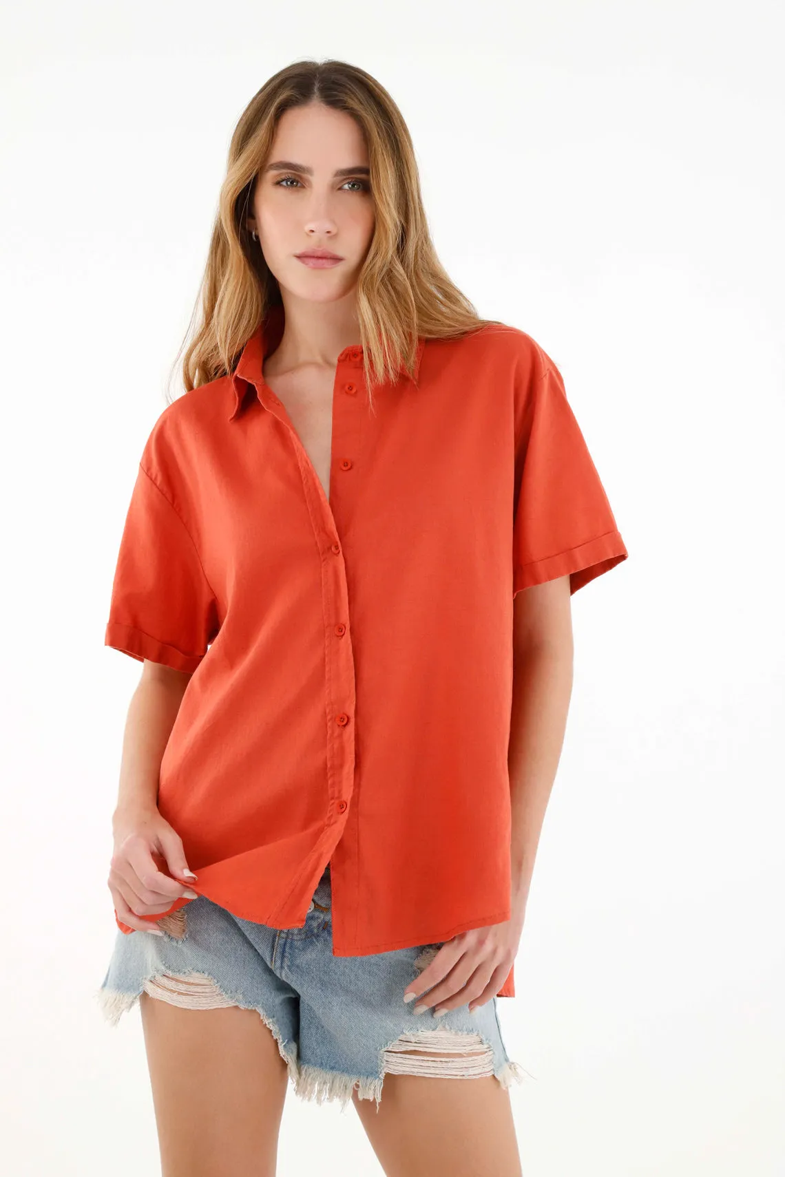 Camisa naranja cuello clásico para mujer