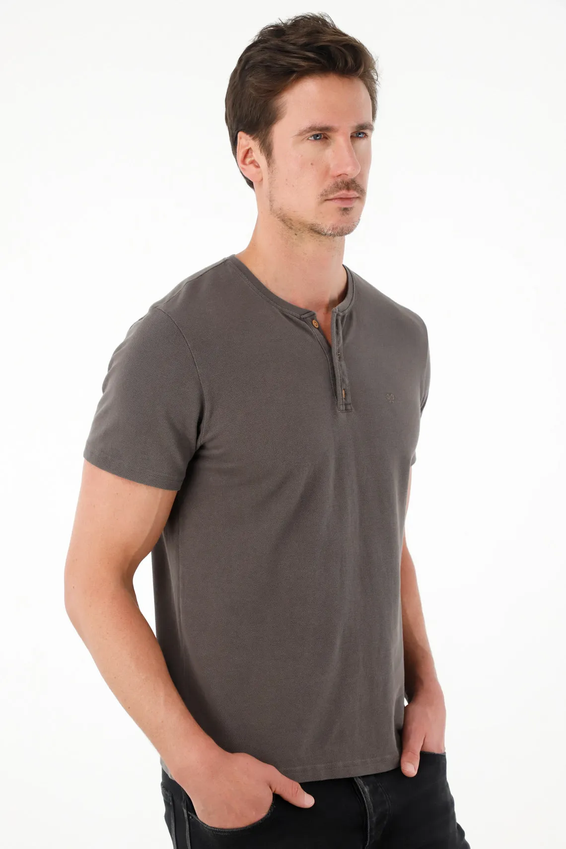 Camiseta regular fit manga corta gris para hombre