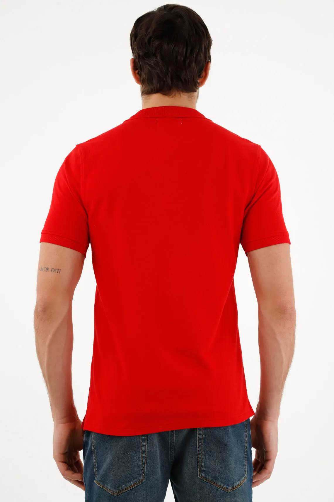 Polo roja con raqueta azul para hombre