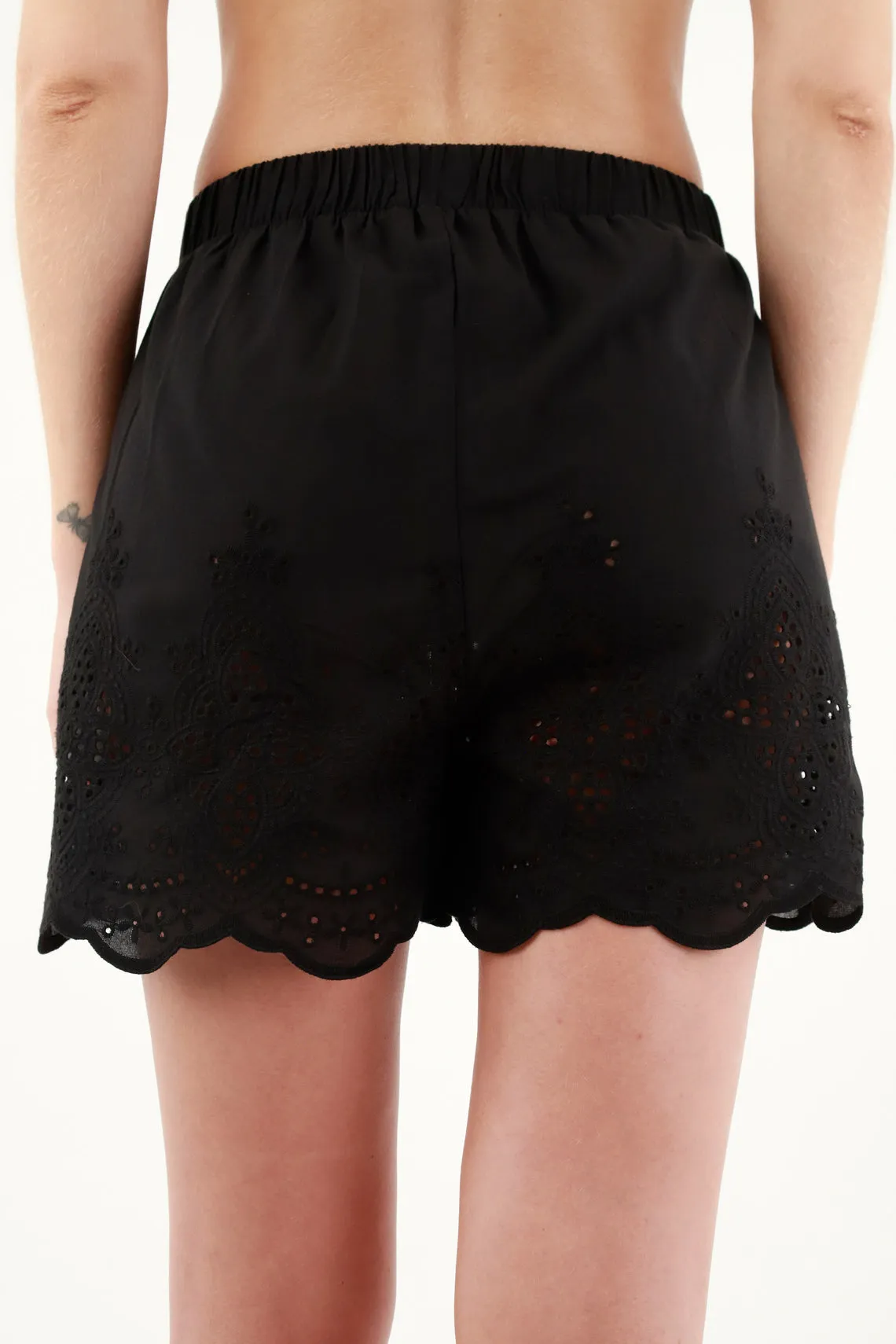 Short en popelina negro para mujer