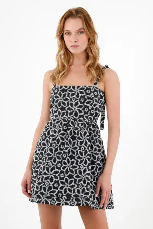 Vestido bordado negro para mujer