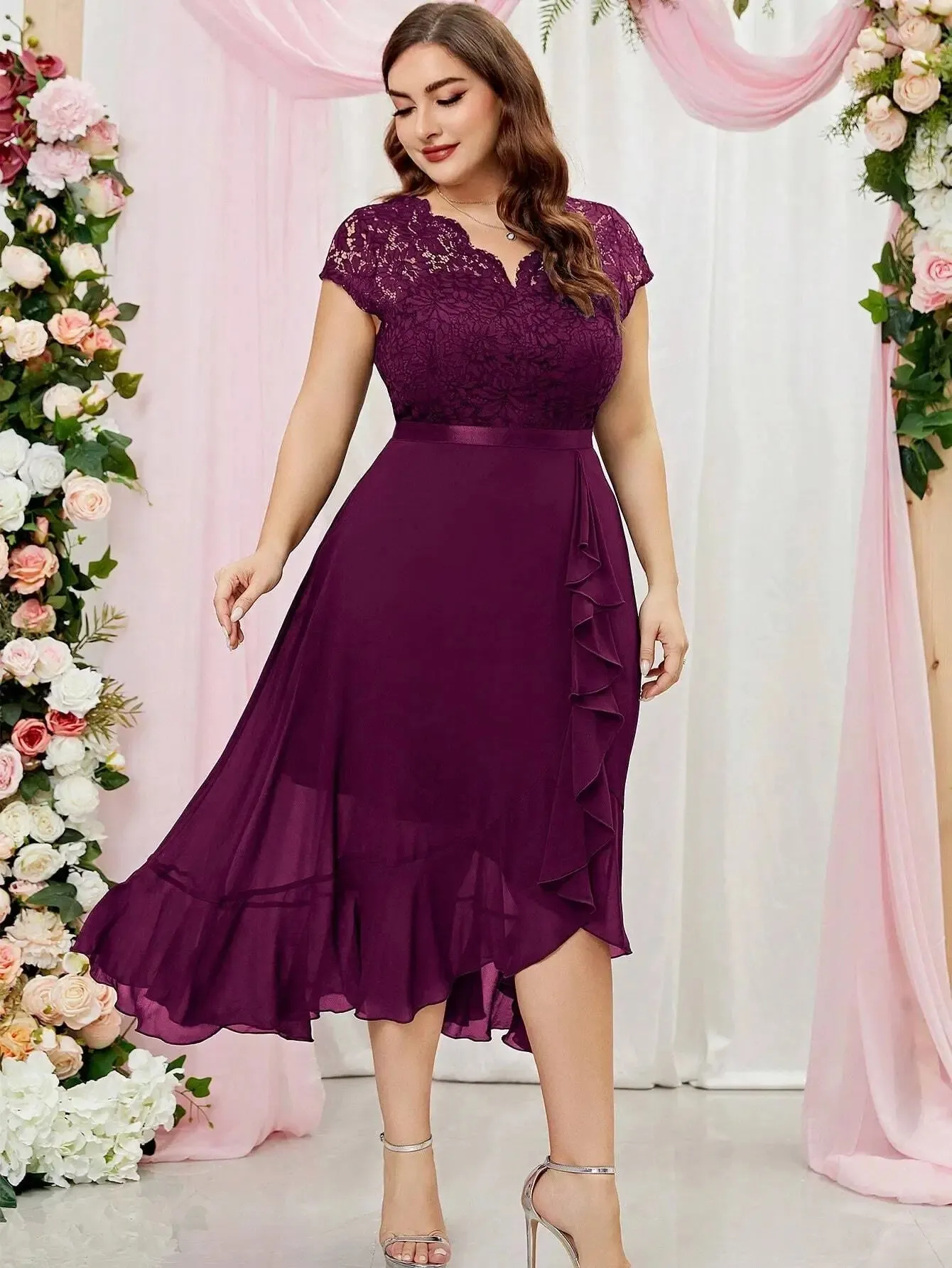 Vestido Longo de Festa Com  Decote V PLus Size - Esther