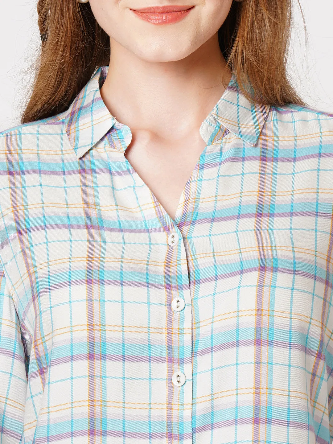 Women Checked Slim Fit Spread Collar Casual Shirt